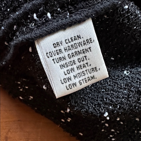 ST. JOHN KNIT JACKET AND SKIRT SUIT - Picture 8 of 13